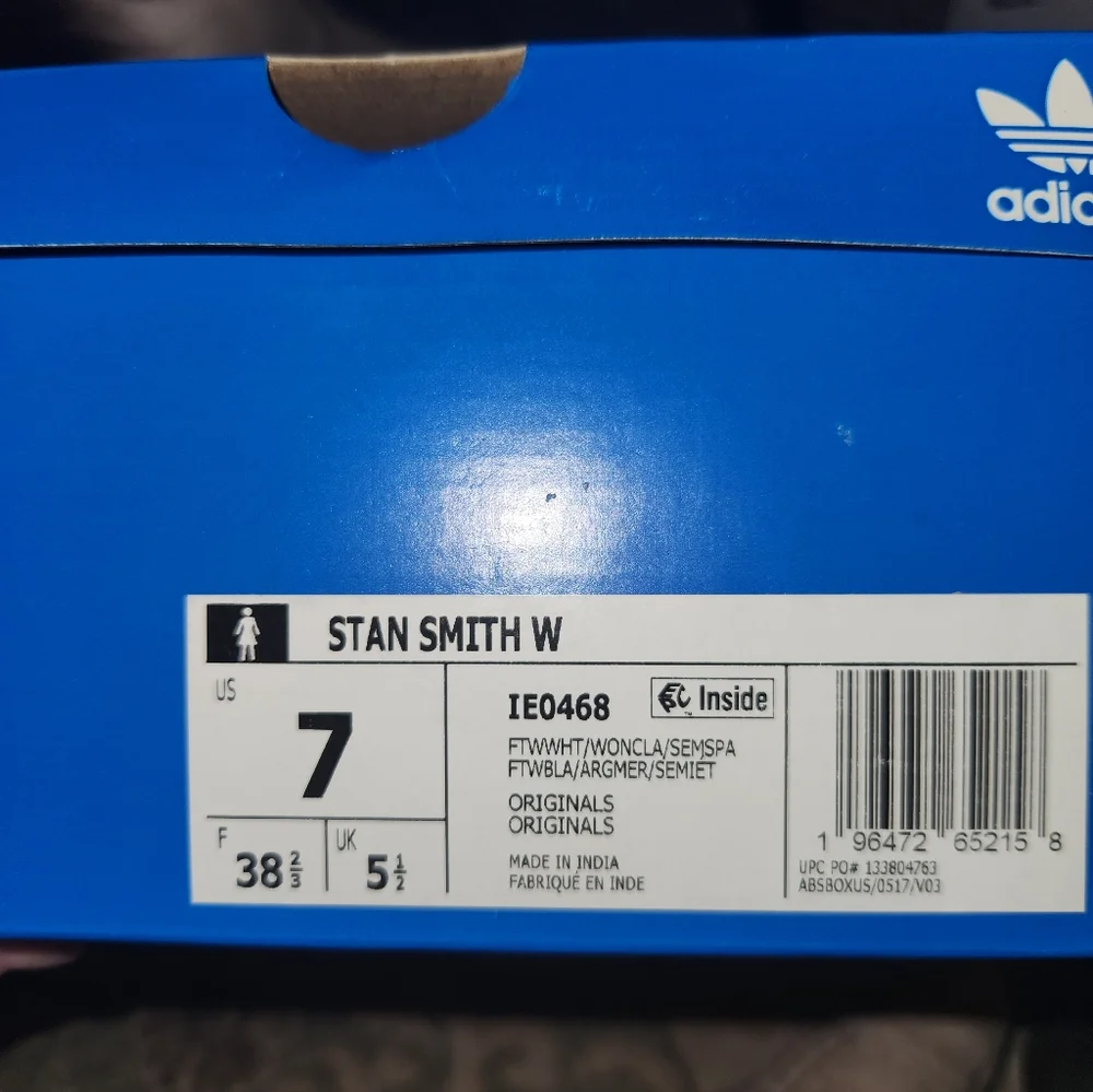 Adidas Stan Smith White and Pink Sneakers - Picture 4 of 4